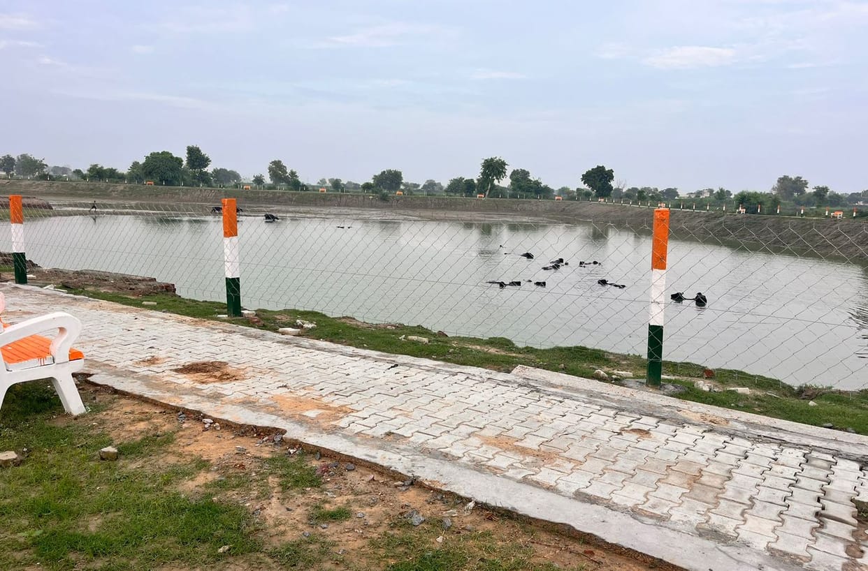 Now a budget of Rs 2.5 crore has been received in the pond scheme, the work of renovation of incomplete ponds will start after the rains.