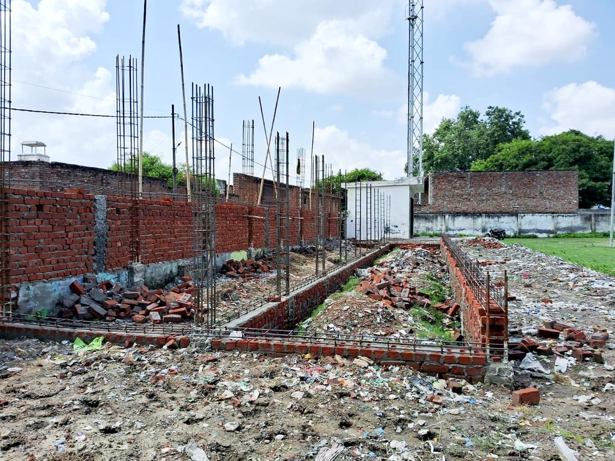 Video of theft of construction material from MGP College grounds goes viral