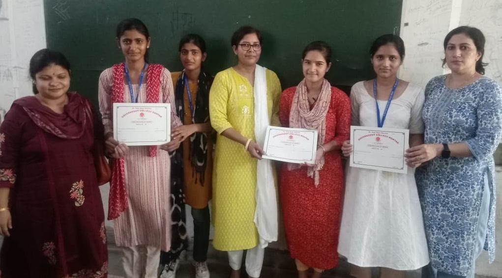 Prachi first in essay writing competition