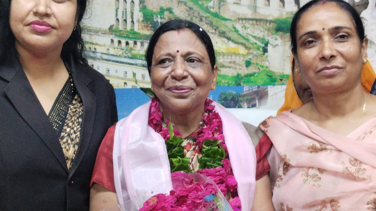 BUNDI BJP SABHAPATI SAROJ AGRWAL JOIN TO SABHAPATI PADHBHAR