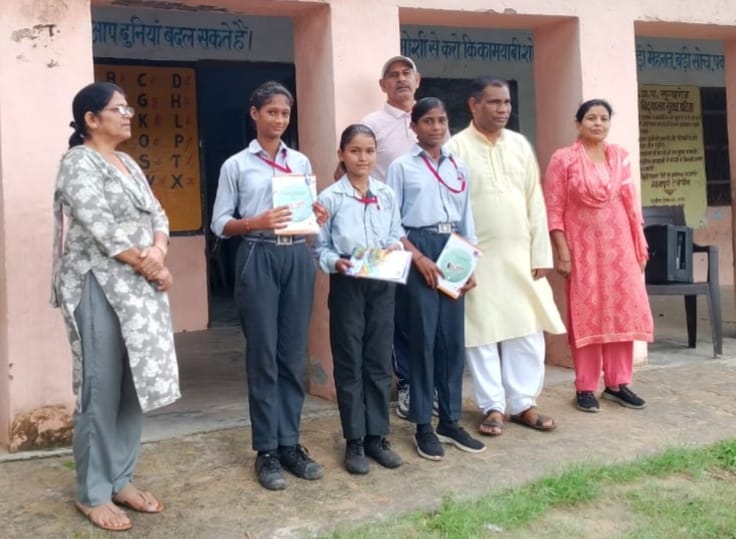 Khushboo second in Ragini competition
