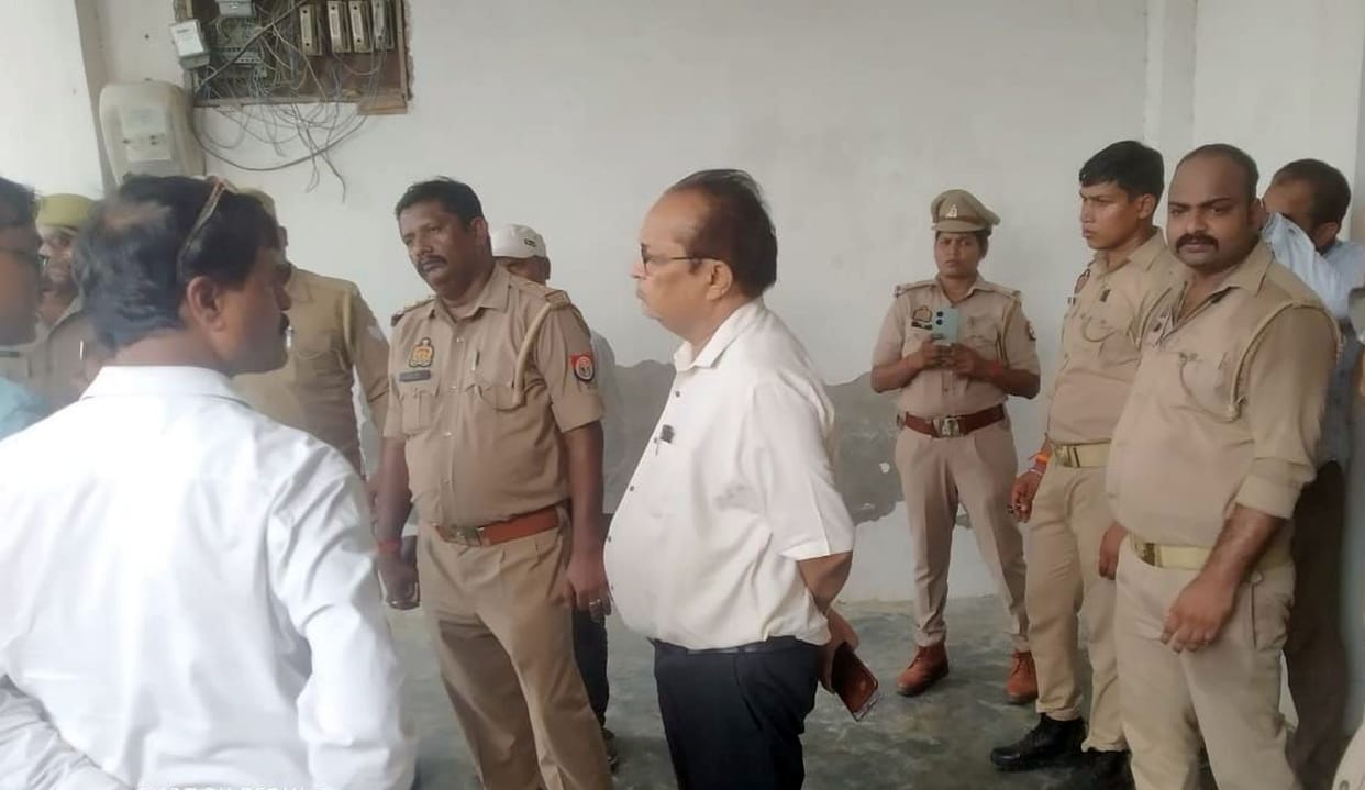 Teacher's dead body found hanging in room