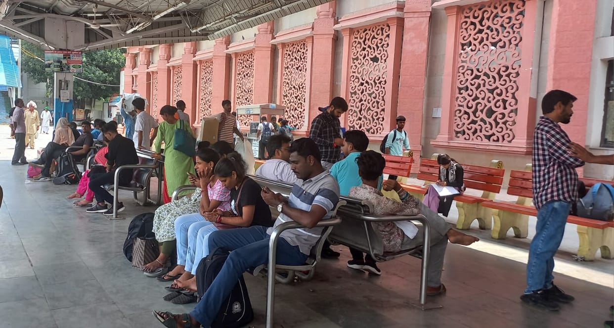 Paschim Express train remains cancelled, many other trains also affected