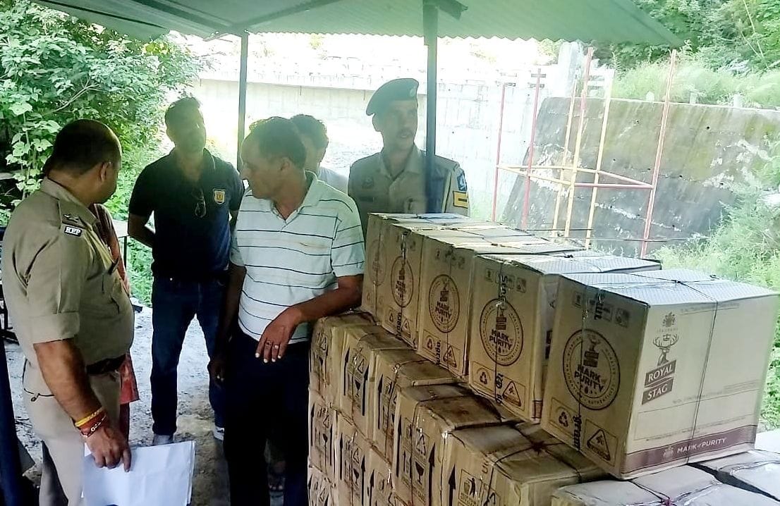 Consignment of liquor kept illegally in temporary shed recovered in Karsog
