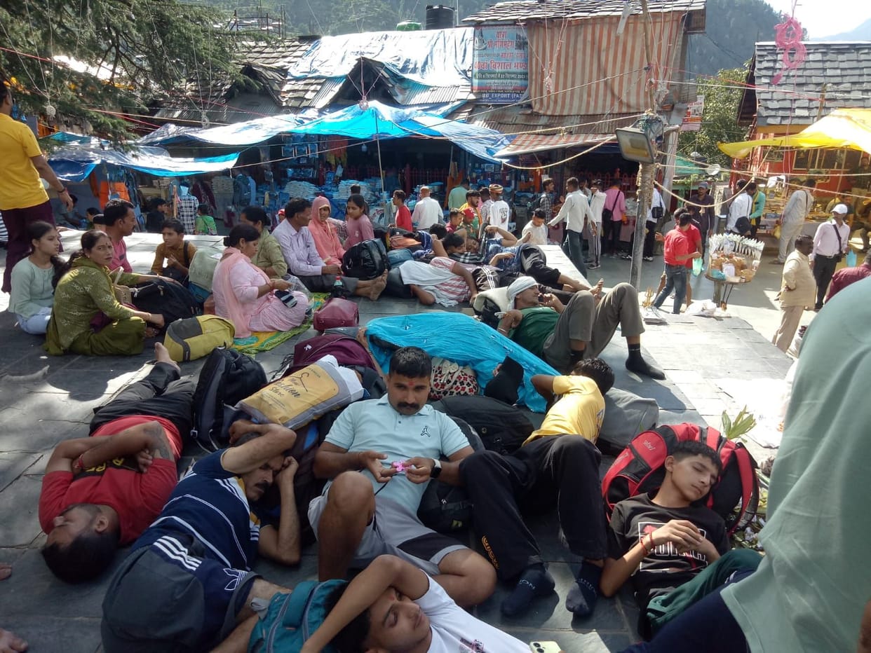 Number of devotees increased in Bharmour on Sunday holiday