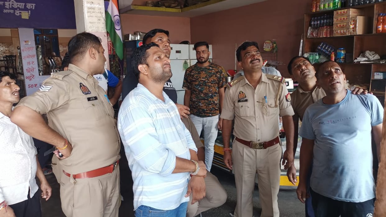 Former soldier's bag full of Rs 4.5 lakh stolen