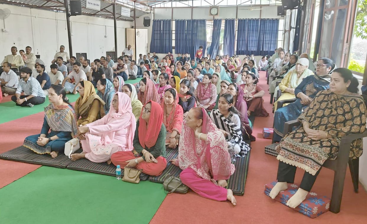 There should be shamelessness in behavior: Mahatma Ratan Chand