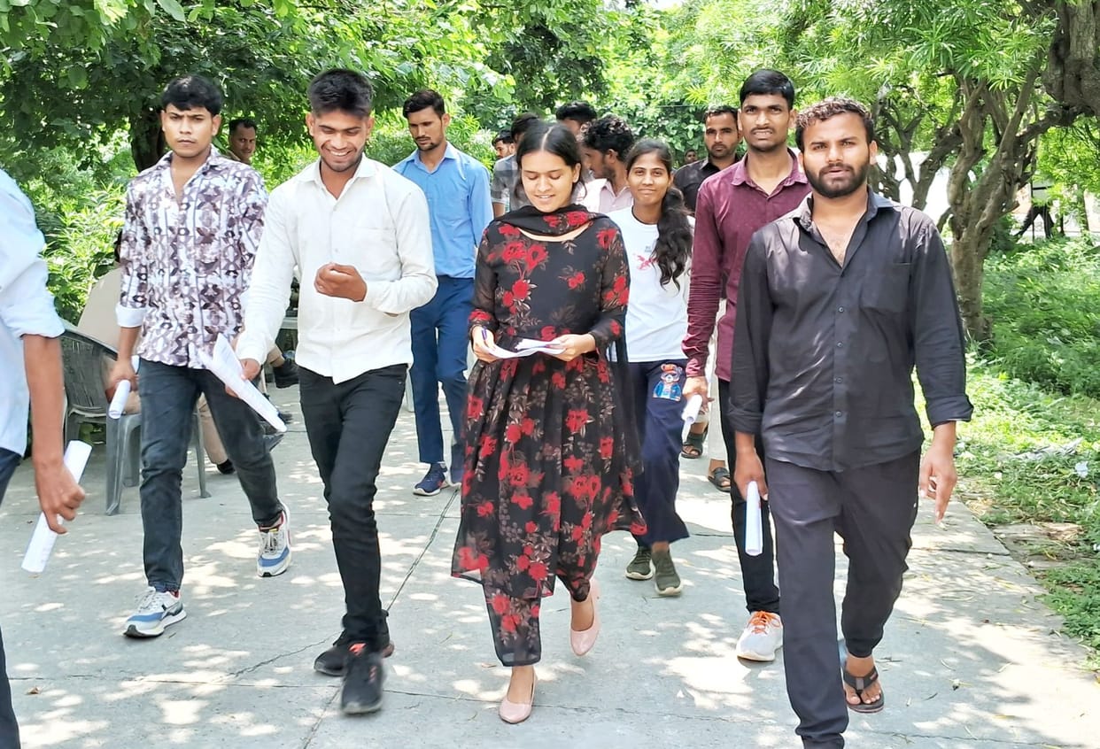 8,424 candidates took the exam on the last day of police recruitment exam.