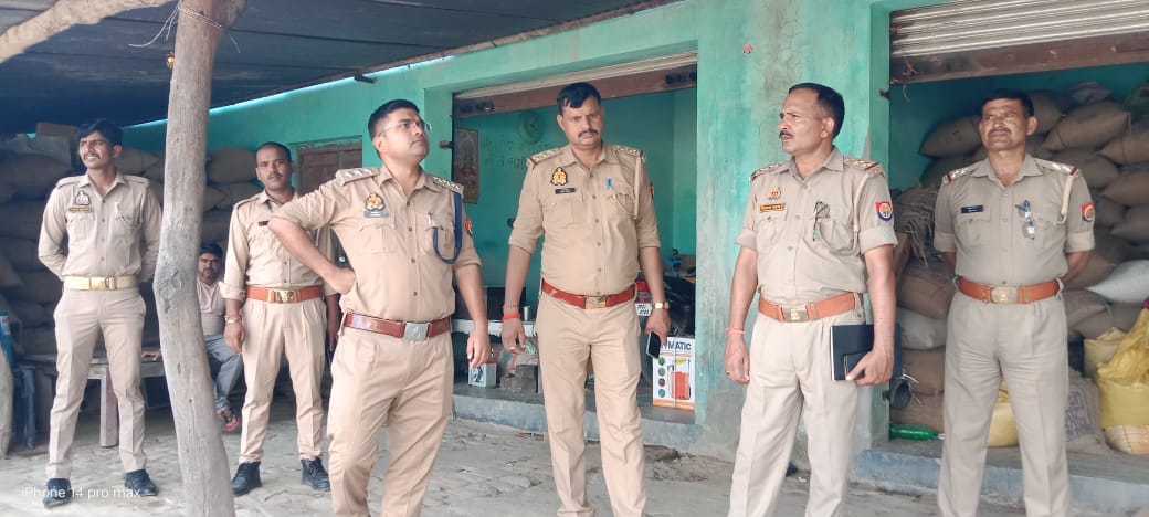 Police caught DCM full of suspicious powder, raided the warehouse