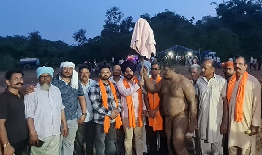 Amit won Bhatian's Dangal
