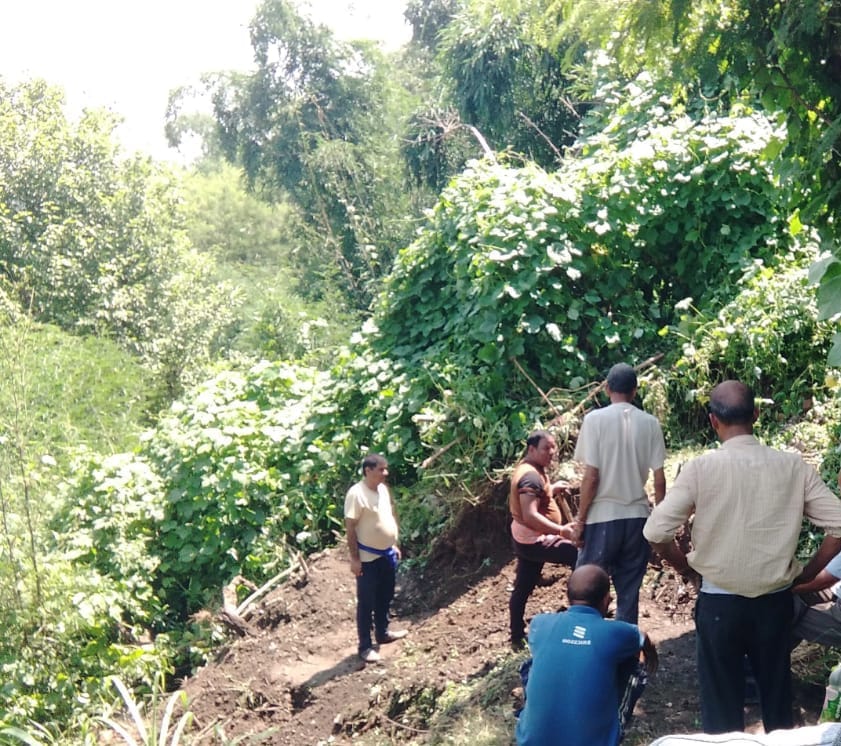 Villagers themselves restored the road closed due to landslide