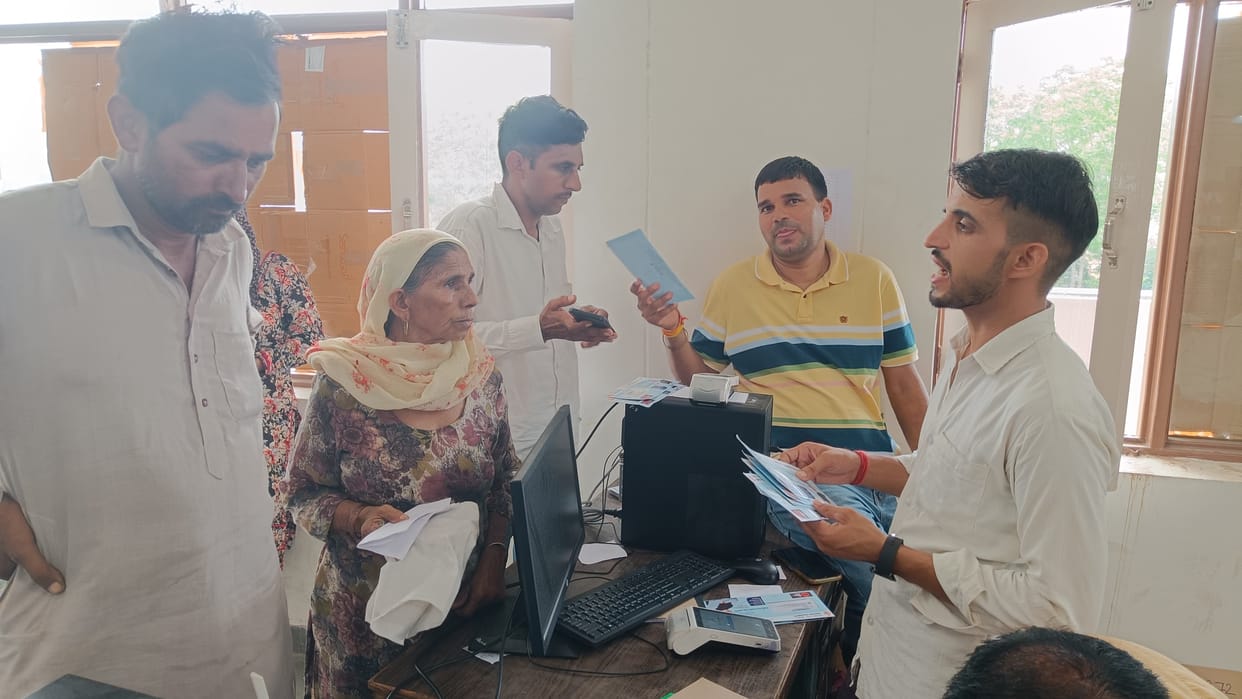 Roadways' Happy Cards reached 65 percent of the district's beneficiaries