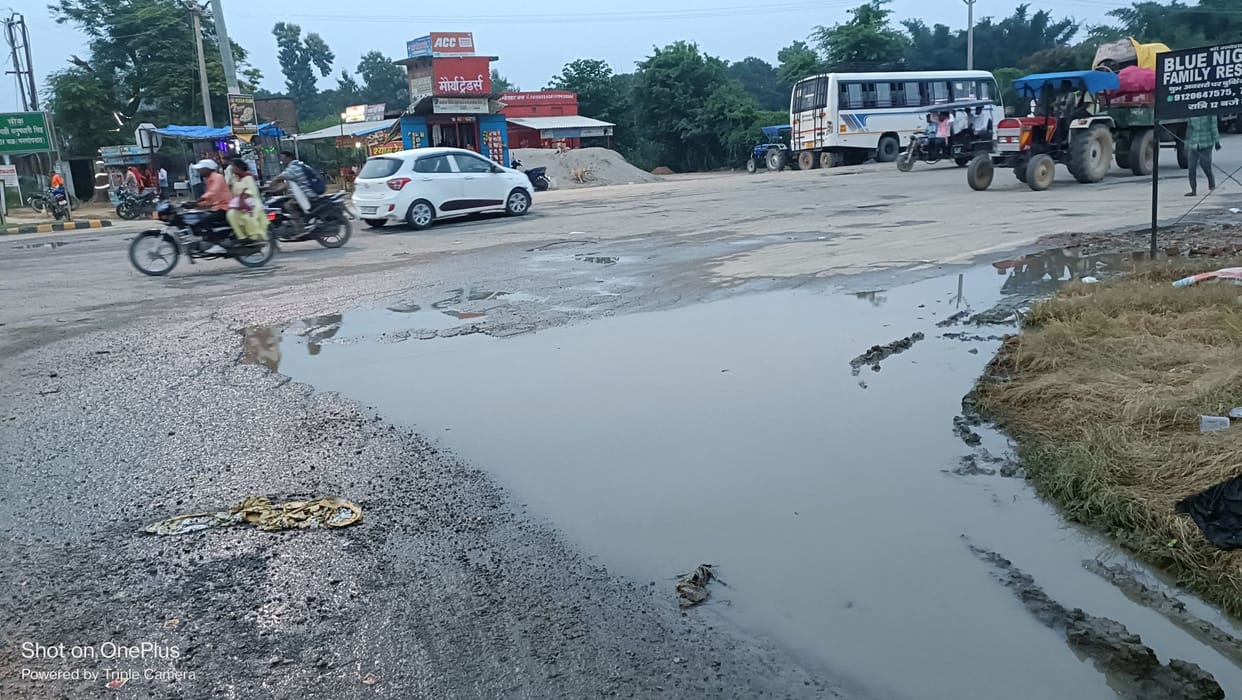 The 35 kilometer journey passes with jolts