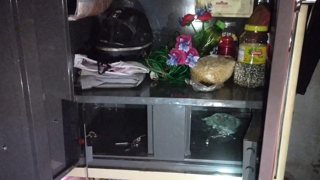 Sahibabad: Theft in the flat of daughter-in-law of Jammu and Kashmir Lieutenant Governor
