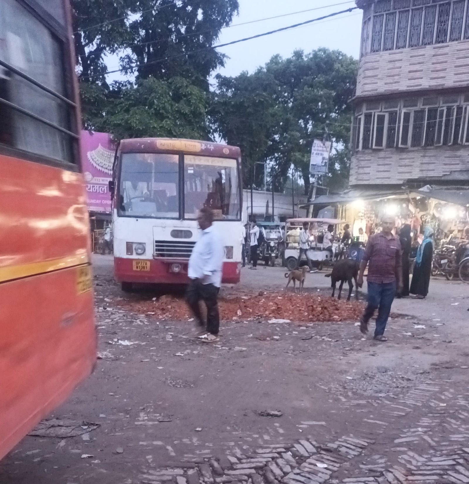 The pit in the bus station premises has been filled, now passengers will not face any problem