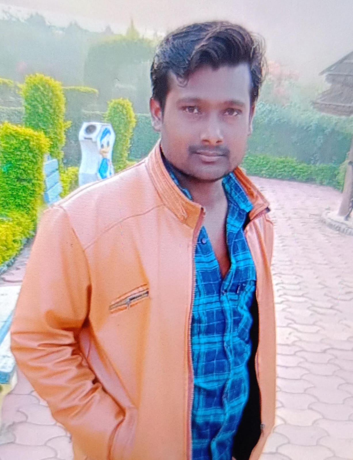 Sagar News Young man dies as soon as doctor gives injection family accuses doctor of negligence
