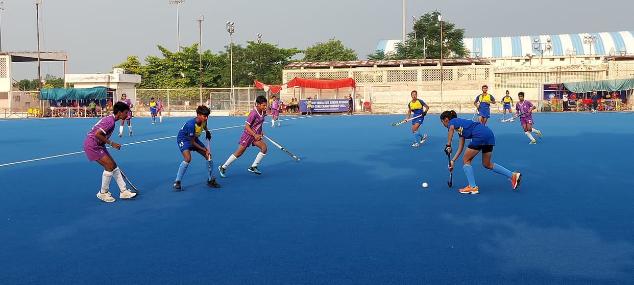 West Zone beat South Zone 6-0