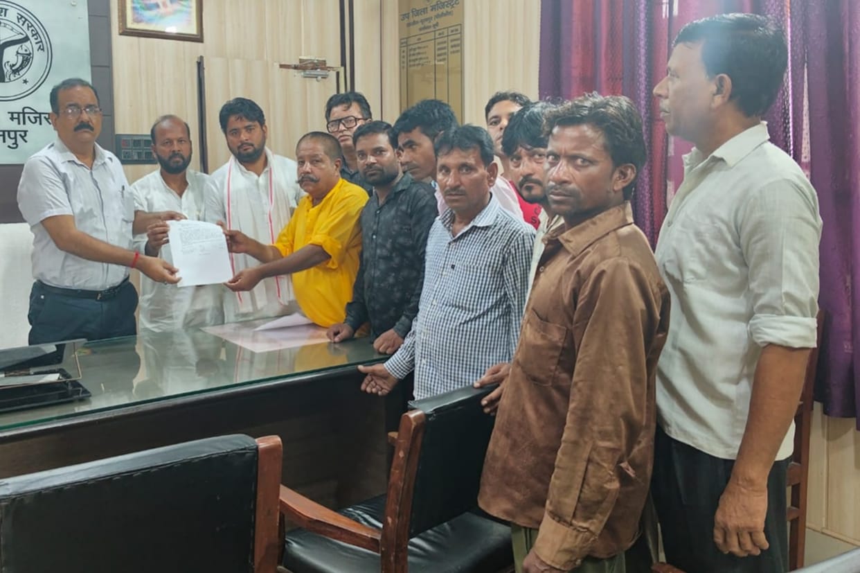 Exemption for operating e-rickshaws should be given after registration in the municipality