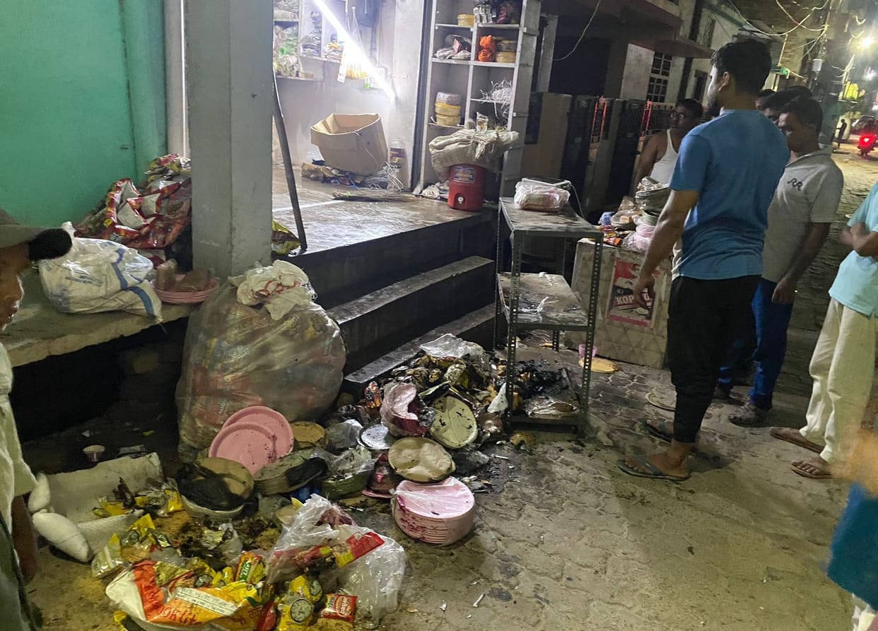 Fire breaks out in Dona-Pattal shop, goods worth lakhs burnt