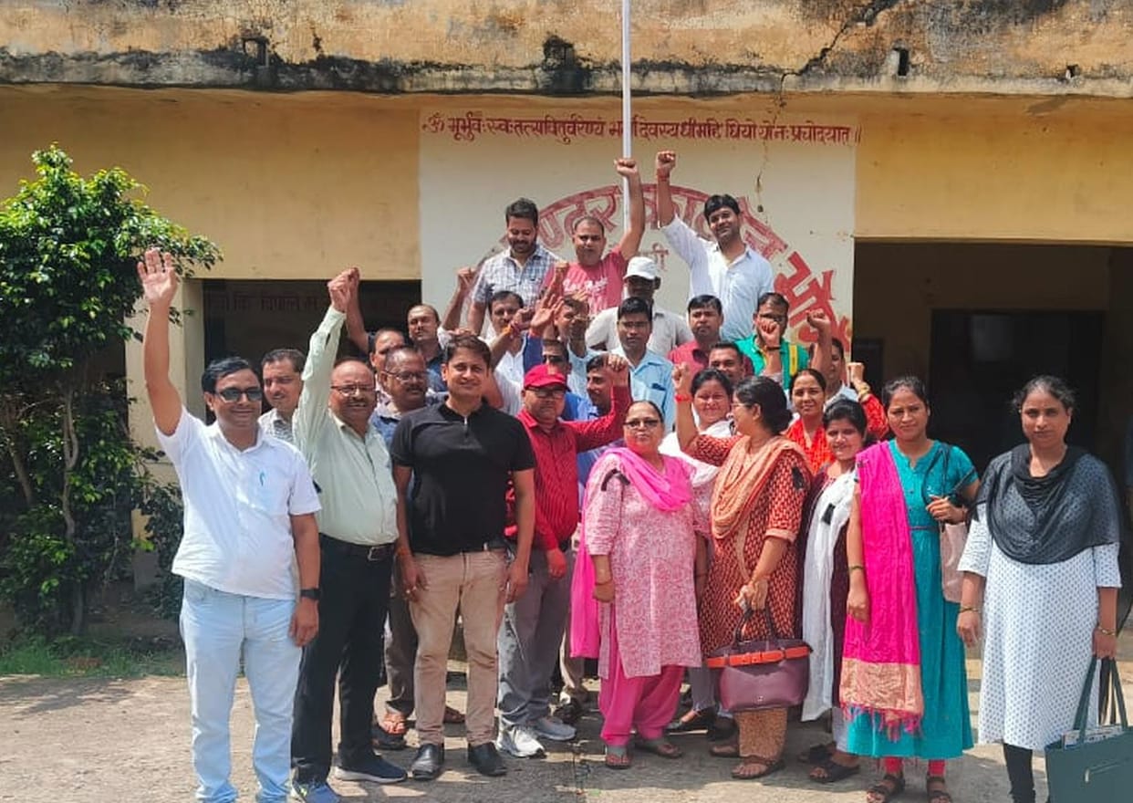 Continuous opposition to the new pension system
