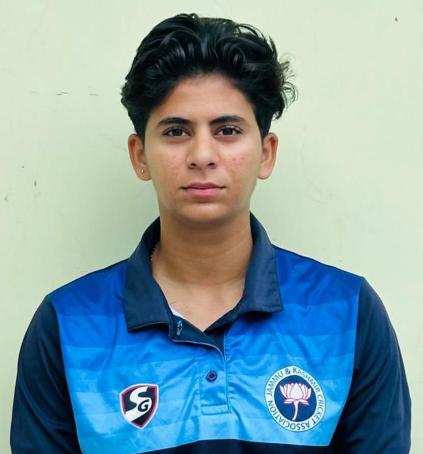 All Rounder Women Cricketer Chitra Singh will Attend Fast Bowling Camp