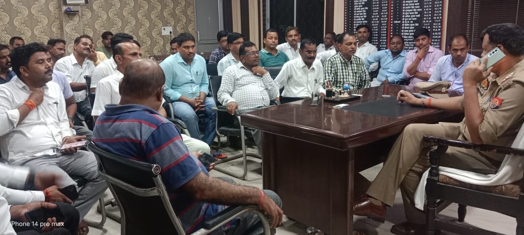 Advocates boycotted the Tehsildar Court