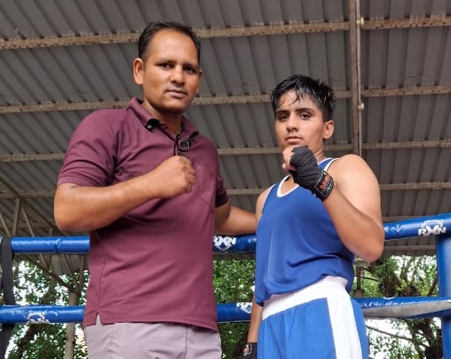 Mansi won gold in state level school boxing