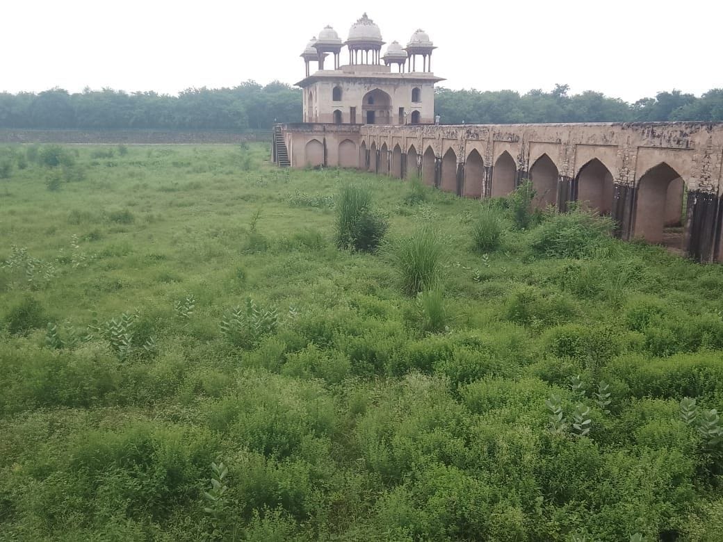 Water will soon be poured into Jal Mahal, tender issued for repair