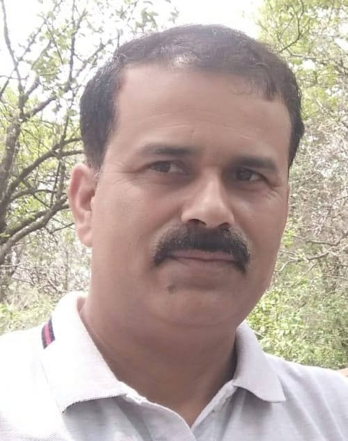 TGT teacher Hardeep Singh became the wings of students in science subject.