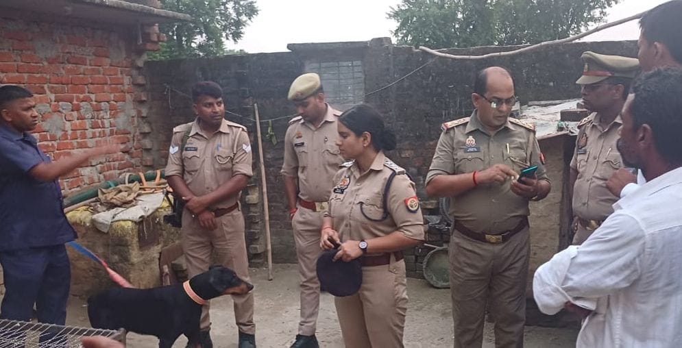 Murder of a woman alone at home