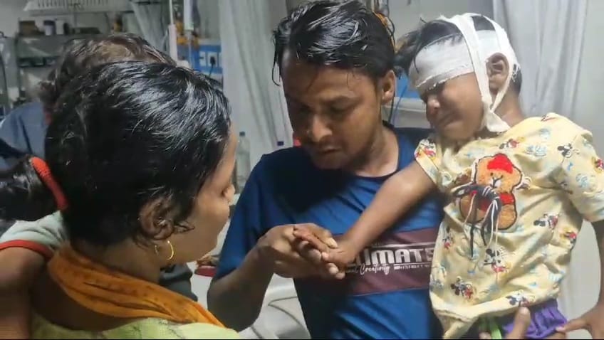 Damoh The innocent child also cried a lot after seeing the mother, father