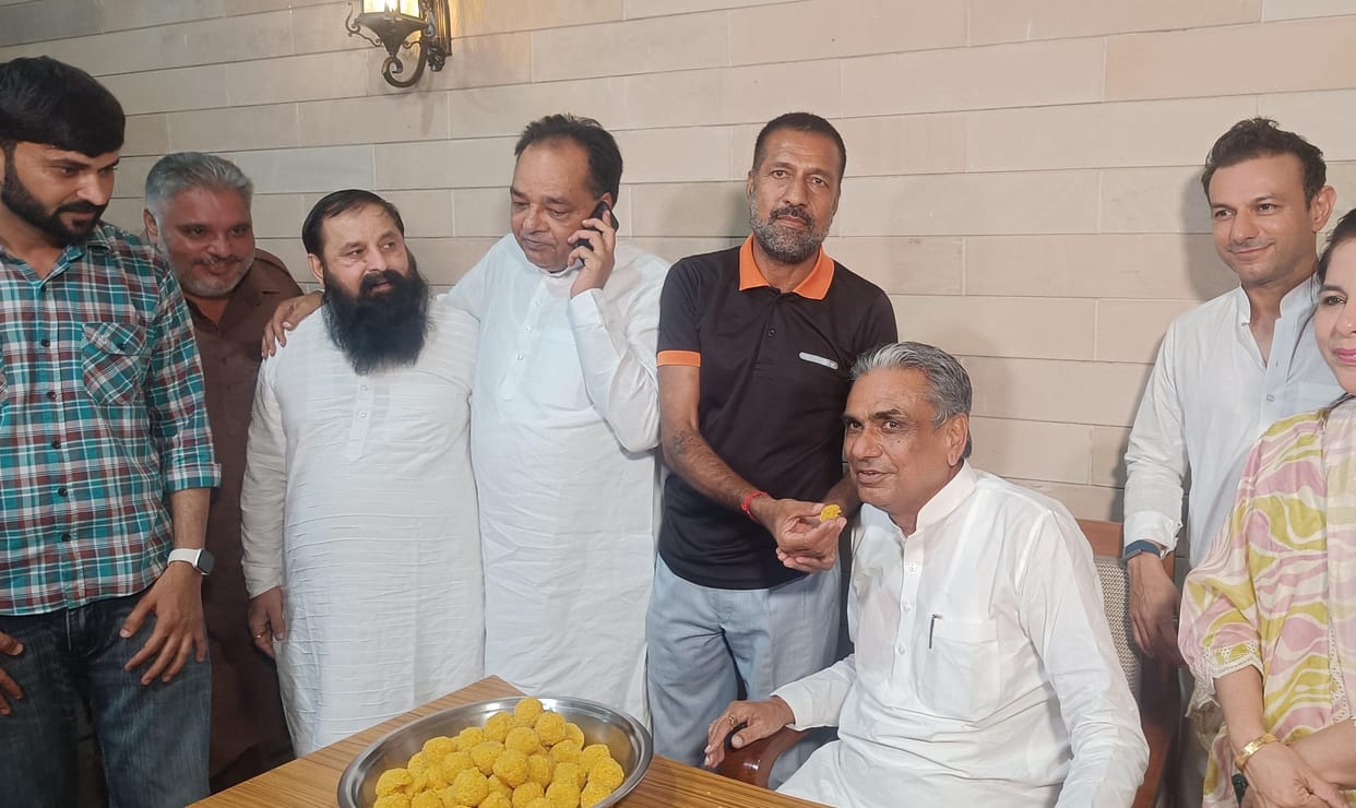 Trust on Dudaram for the second time, Laxman Napa's ticket canceled, Babli who came to the party two days ago became the candidate.