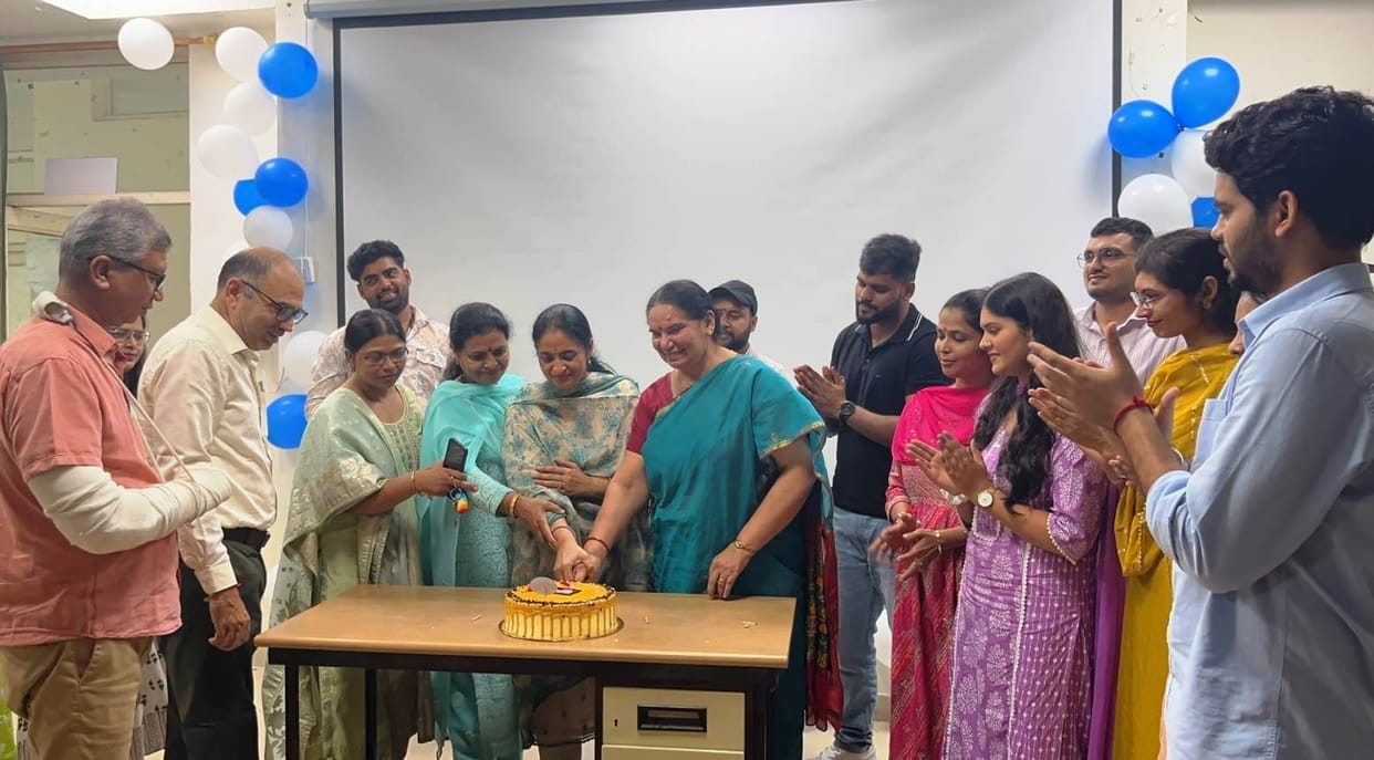 Teacher's Day celebrated by cutting cake in MDU
