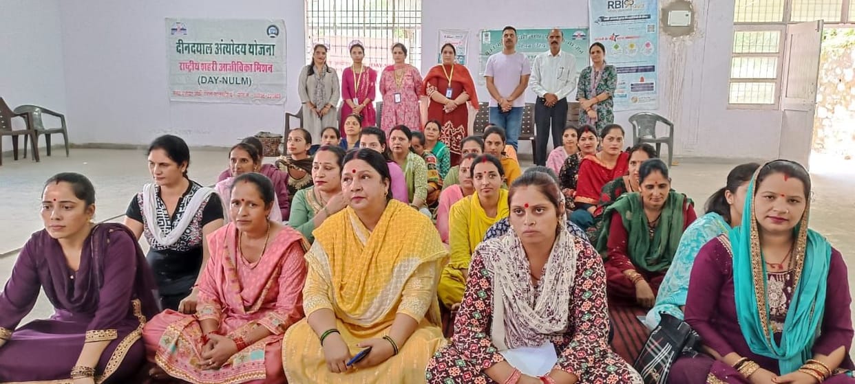 35 women will learn candle making technique