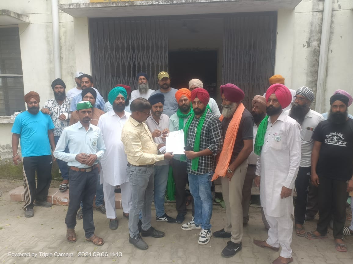 Farmers protested at the substation against unannounced power cuts