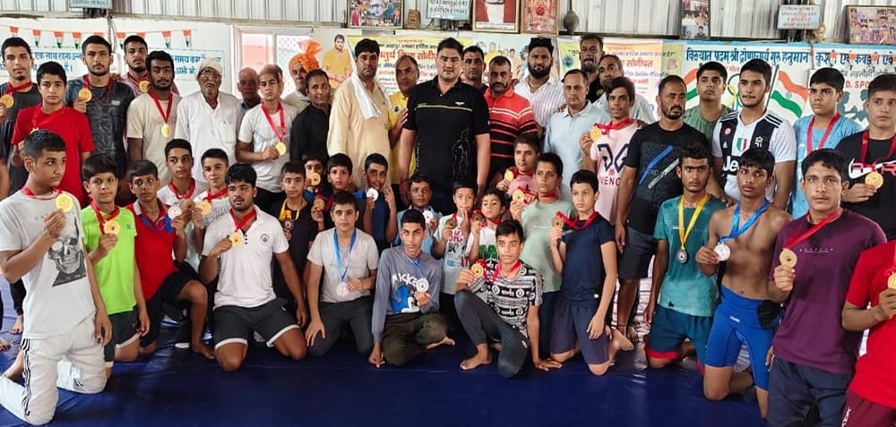Guru Hanuman Wrestling-Kabaddi Academy became the overall winner