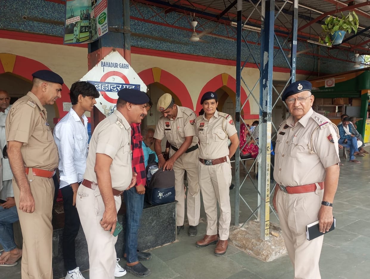 Police conducted checking campaign at railway station