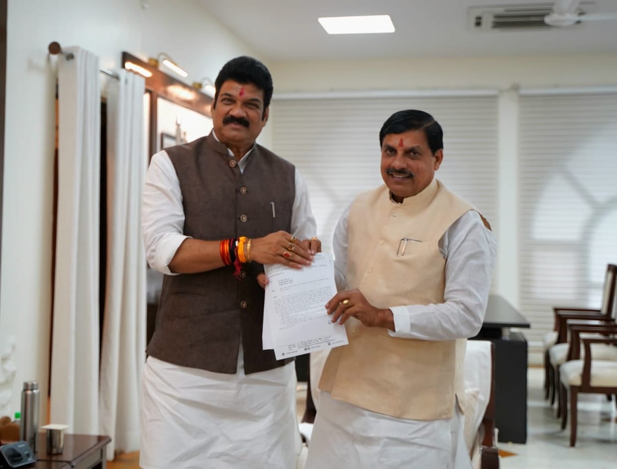 Cancer hospital will be opened in Bundelkhand Medical College Minister Govind Singh Rajput made demand to CM