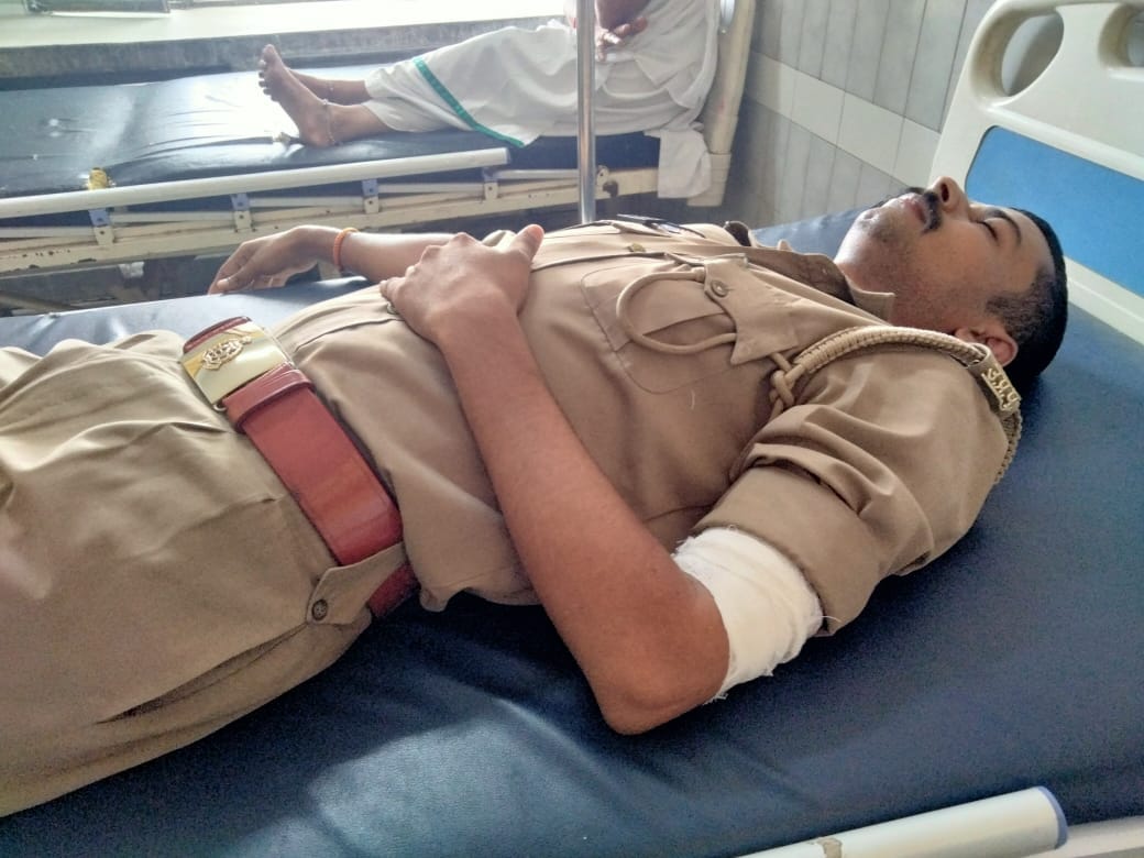 Bovine animals used to slaughter in the house... Police shot one accused in encounter, constable also injured