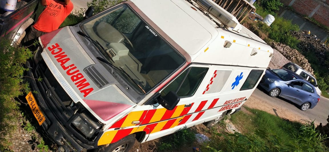Patients' breathing getting stuck in private ambulance