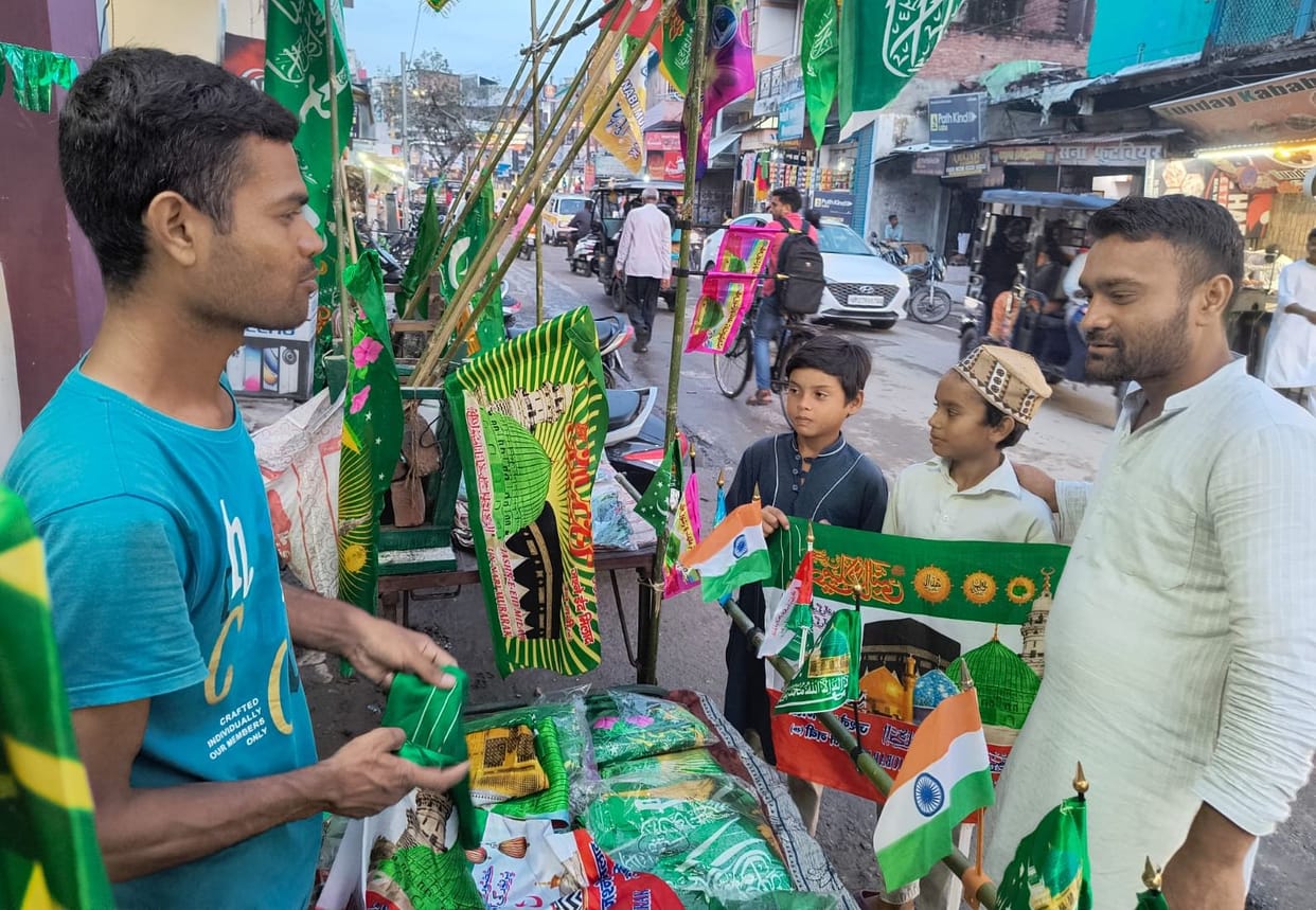 Sighting of the moon of 12th Rabi ul Awal, preparation for procession-e-Mohammadi begins