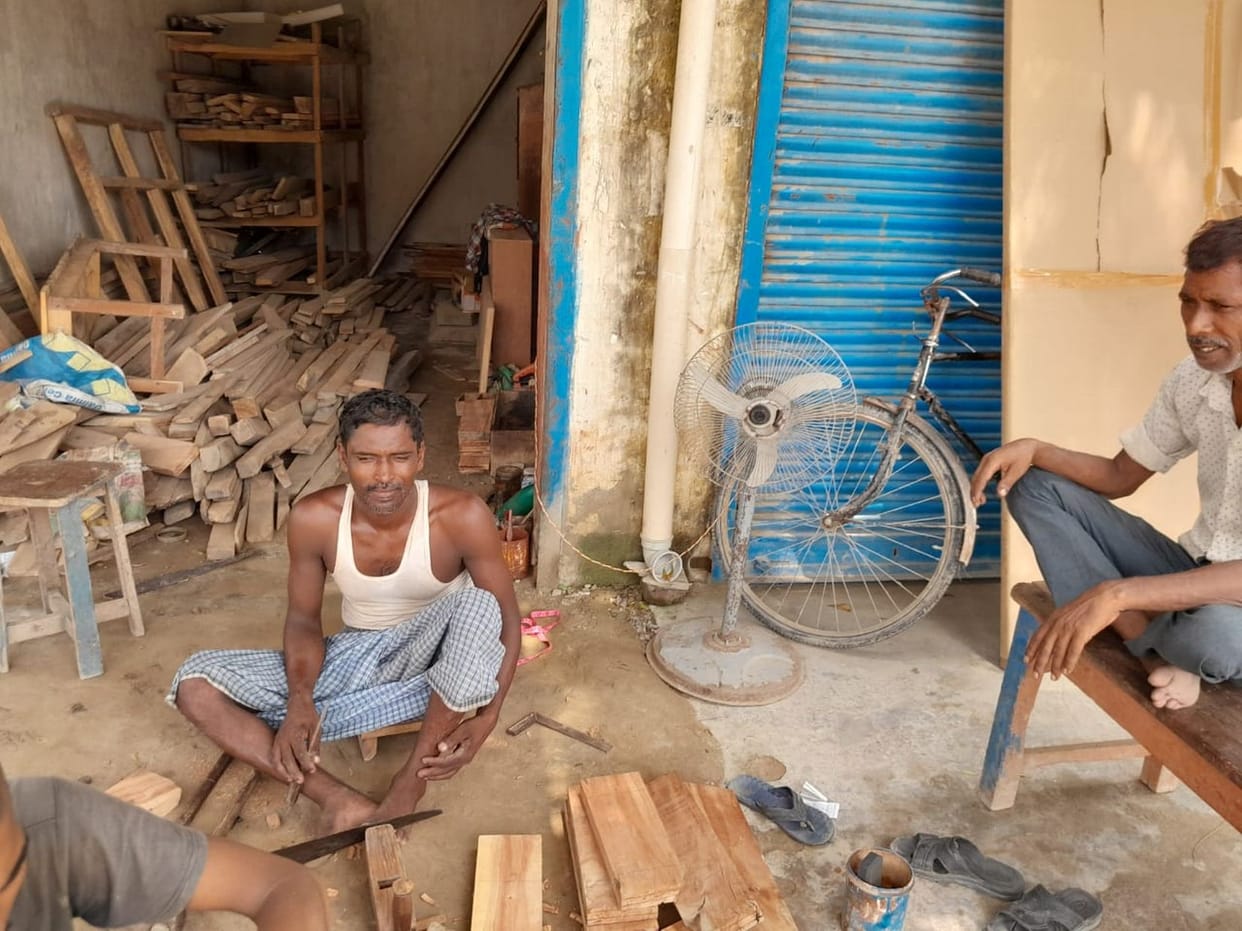 Demand for doors and panels increased, carpenters are working day and night