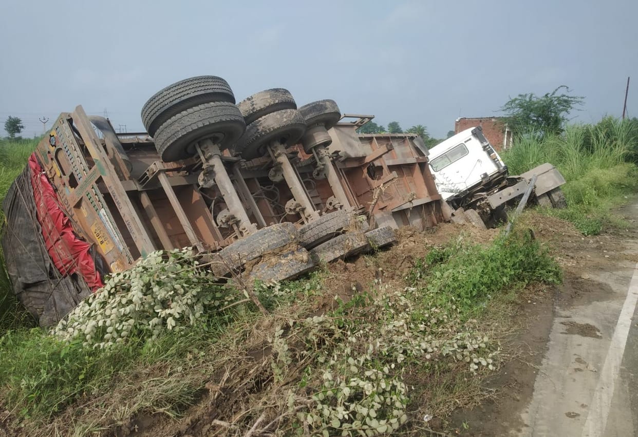 Trolley collides with pole, power cut in 30 villages