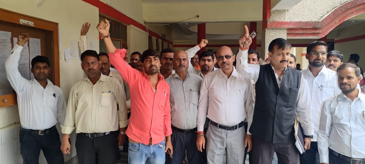 Lawyers protest against murder of female advocate