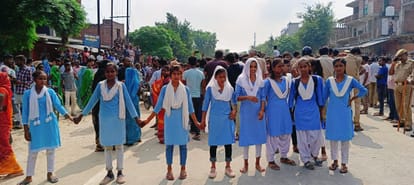 Truck hits three girl students, one dies