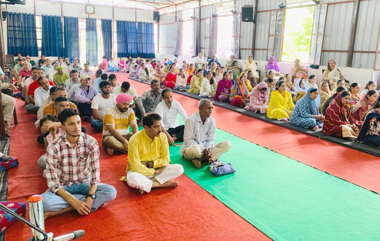 Brahmagyan is the beginning of devotion: Anil