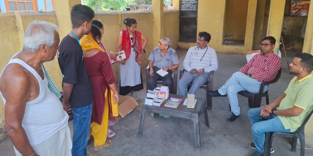second day 18 patients. diarrhea. were. found. Lalkuan