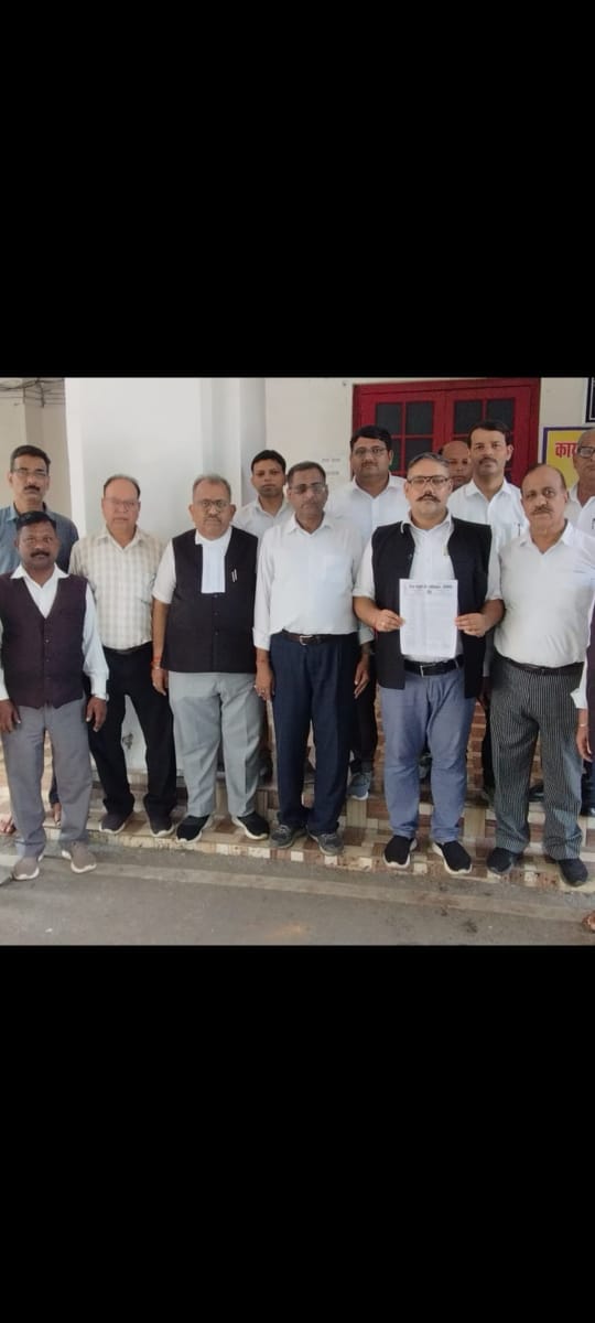 Lawyers celebrated protest day, took out a procession, submitted a memorandum