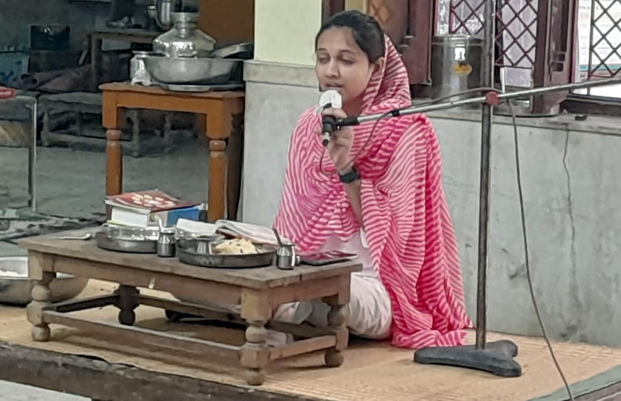 Worshiped Uttam Kshama Dharma on the first day of Dashalakshana festival.