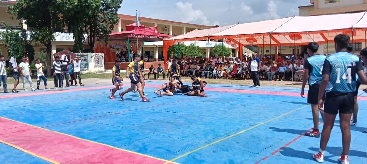 Aryan and Mandeep won gold medals in wrestling